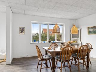 Apartment Anetta - 300m from the sea by Interhome - 9