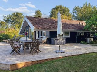 Holiday Home Ågot - 350m from the sea by Interhome - 0
