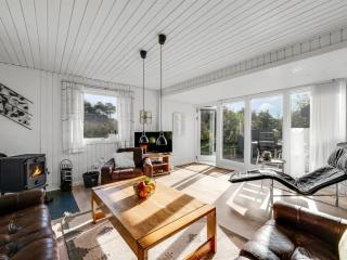 Holiday Home Pirjo - 350m to the fjord by Interhome - 3