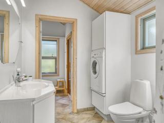 Holiday Home Matthea - 900m from the sea by Interhome - 4