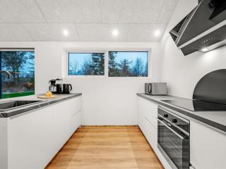 Holiday Home Grimar - 400m to the fjord by Interhome - 7