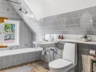Holiday Home Ibbe - 3-5km from the sea by Interhome - 4