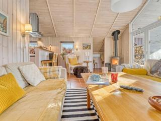 Holiday Home Wyanet - 600m from the sea by Interhome - 3