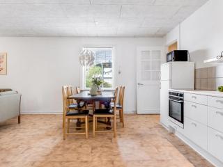 Apartment Jantje - 200m from the sea by Interhome - 5