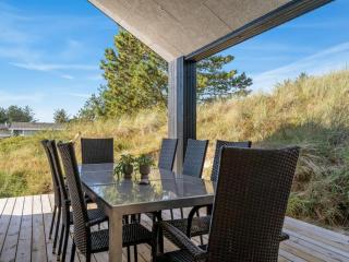 Holiday Home Helga - 900m from the sea by Interhome - 1