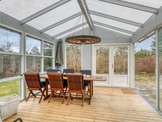 Holiday Home Hælf - 600m from the sea by Interhome - 9