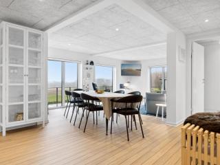 Holiday Home Imilie - 450m from the sea by Interhome - 7