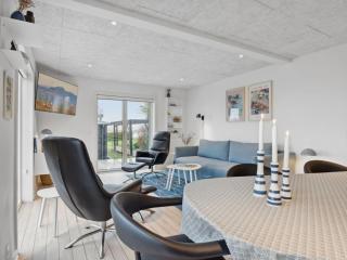 Holiday Home Imilie - 450m from the sea by Interhome - 6