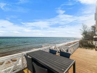 Holiday Home Answald - 10m from the sea by Interhome - 9