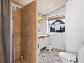 Holiday Home Answald - 10m from the sea by Interhome - 1