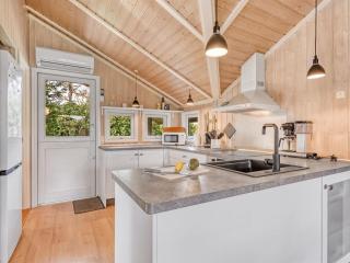 Holiday Home Emili - 300m from the sea by Interhome - 4