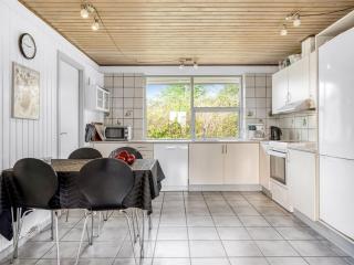 Holiday Home Christan - 350m from the sea by Interhome - 5