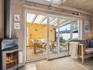 Holiday Home Asgerd - 20m from the sea by Interhome - 6