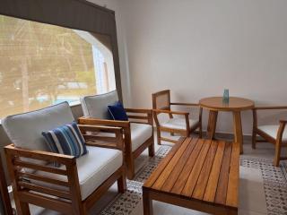 Apartment 211, pool, beach access nearby - 4