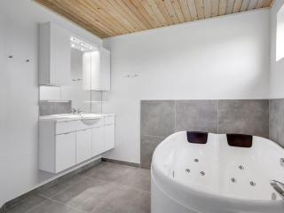 Holiday Home Fridoline - 450m from the sea by Interhome - 2