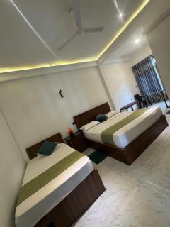 Emerald Home Stay - 1