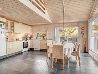 Holiday Home Elni - 350m from the sea by Interhome - 4