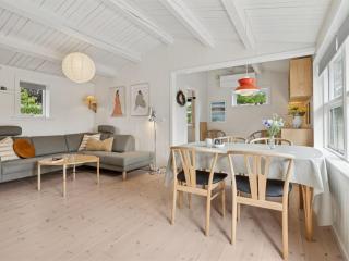 Holiday Home Esme - 225m to the fjord by Interhome - 9