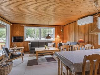 Holiday Home Menard - 1-2km from the sea by Interhome - 4