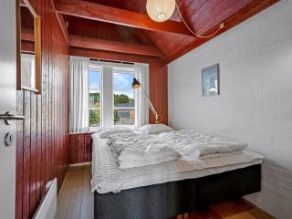 Holiday Home Ulvi - 15m from the sea by Interhome - 5