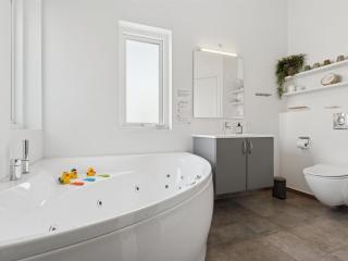 Holiday Home Snari - 700m from the sea by Interhome - 3