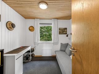 Holiday Home Eine - from the sea by Interhome - 1
