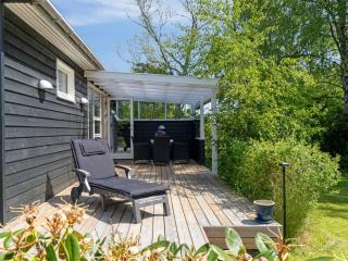 Holiday Home Annabeth - 850m from the sea by Interhome - 5