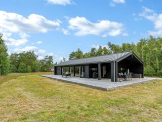Holiday Home Sighvat - 300m from the sea by Interhome - 3