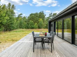 Holiday Home Sighvat - 300m from the sea by Interhome - 2