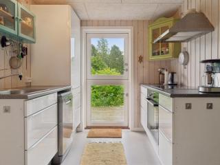Holiday Home Marjanne - 800m from the sea by Interhome - 7