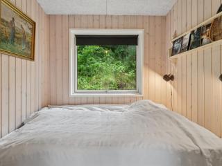 Holiday Home Marjanne - 800m from the sea by Interhome - 4