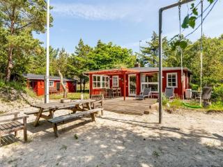 Holiday Home Goodje - 400m from the sea by Interhome - 3
