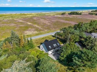 Holiday Home Lutz - 340m from the sea by Interhome - 5