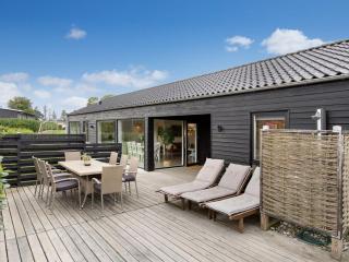Holiday Home Sigrun - 300m from the sea by Interhome - 9