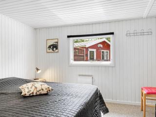 Holiday Home Sallie - 500m to the fjord by Interhome - 4