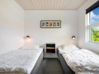 Holiday Home Akira - 250m from the sea by Interhome - 3