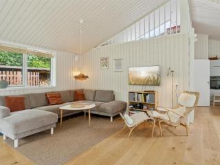 Holiday Home Ovine - 1-2km to the fjord by Interhome - 9