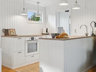 Holiday Home Baarde - 1-2km from the sea by Interhome - 1
