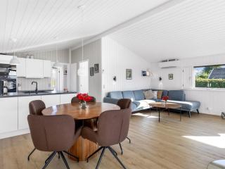 Holiday Home Quanna - 450m from the sea by Interhome - 7