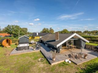 Holiday Home Thamina - 200m to the fjord by Interhome - 0