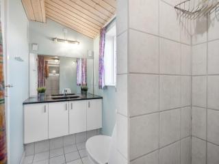 Holiday Home Gisa - 500m from the sea by Interhome - 2