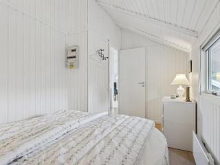 Holiday Home Hannah - 200m from the sea by Interhome - 1