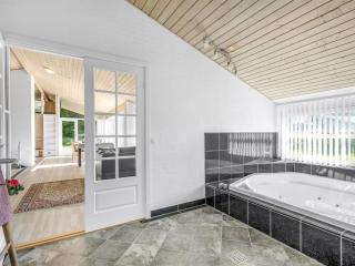 Holiday Home Peder - 700m from the sea by Interhome - 5