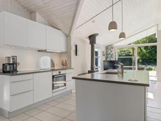 Holiday Home Sybil - 350m from the sea by Interhome - 2