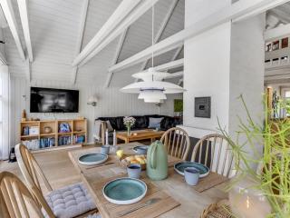Holiday Home Albertina - 900m from the sea by Interhome - 7