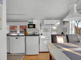 Holiday Home Kato - 125m from the sea by Interhome - 7