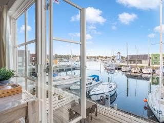 Apartment Björk - 10m from the sea by Interhome - 9