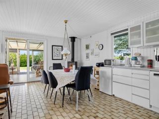Holiday Home Edeltraud - 100m from the sea by Interhome - 3