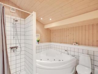 Holiday Home Aswaldi - 1-5km from the sea by Interhome - 6