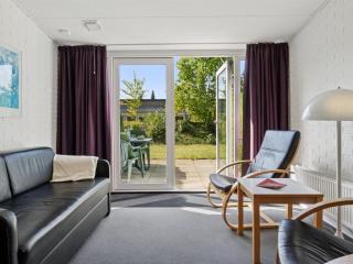 Apartment Floora - 250m from the sea by Interhome - 8
